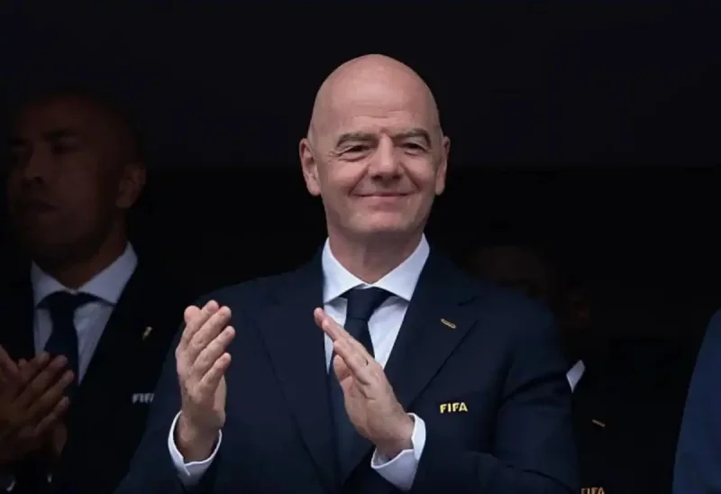 Infantino respondió a las críticas por las pausas de hidratación y el precio de las entradas del Mundial