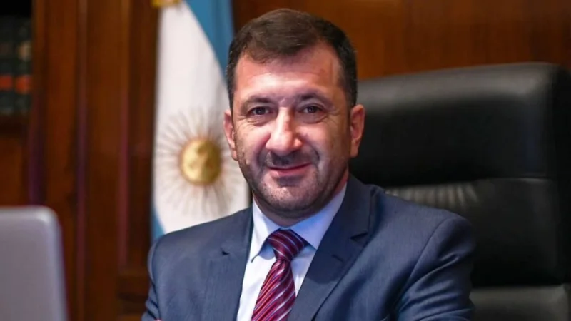 La Justicia imputó al exsenador Edgardo Kueider por presunto lavado de dinero con operaciones inmobiliarias en Paraguay