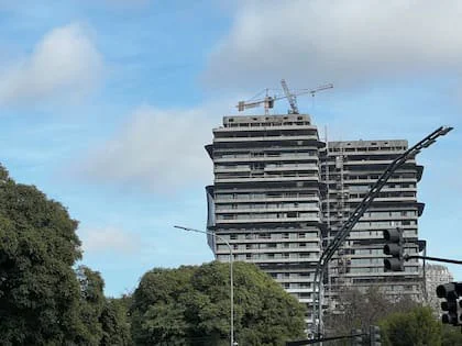 El ministro dijo que "se vienen años espectaculares y que la industria de la construcción tiene un futuro fenomenal"