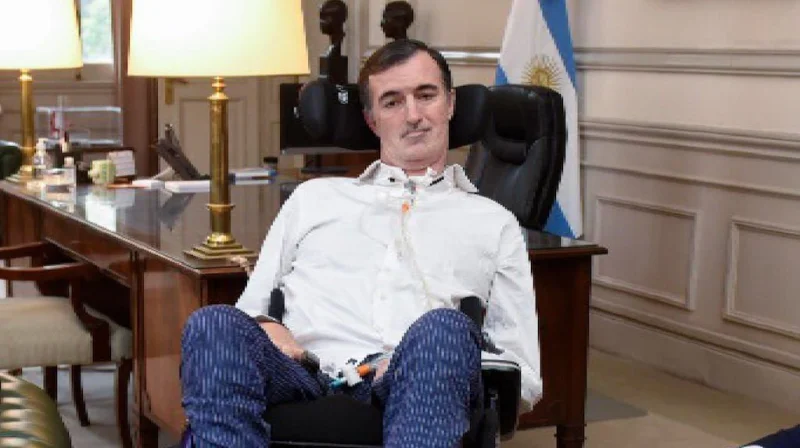 Esteban Bullrich presentó su renuncia al PRO y criticó “la protección brindada a Adorni”