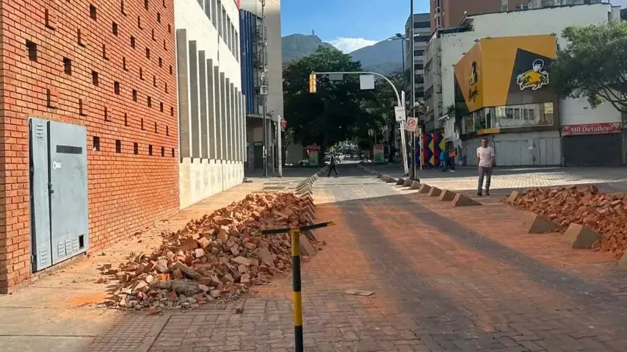 Daños y destrucción en Chacaíto, uno de los sectores afectados por el terremoto en Venezuela