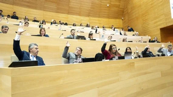Una ley de consenso terminó en pelea política: Milei, la grieta económica y el cruce entre Agüero y Nostrala