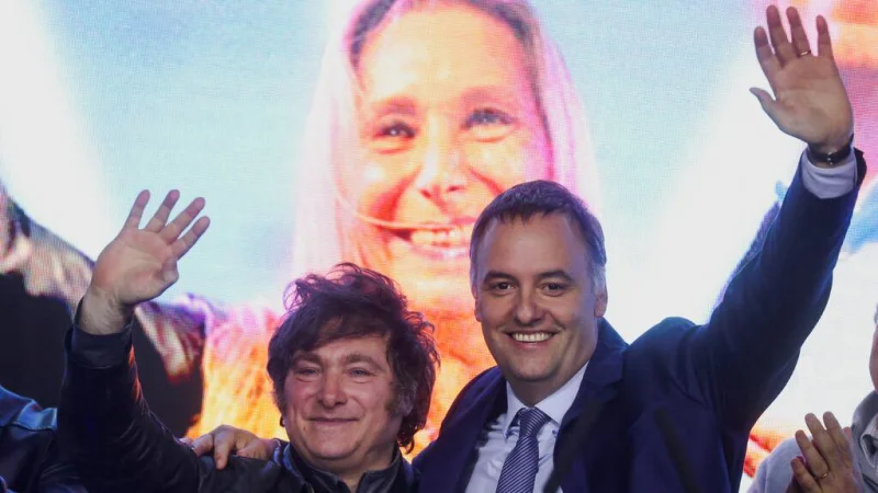 En el Gobierno admiten que las declaraciones de Milei sobre Adorni causaron impacto y profundizaron la incertidumbre
