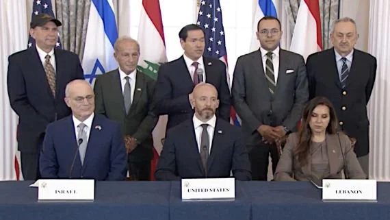 Israel y el Líbano sellaron un pacto de paz inédito para desplazar a Hezbollah de la frontera