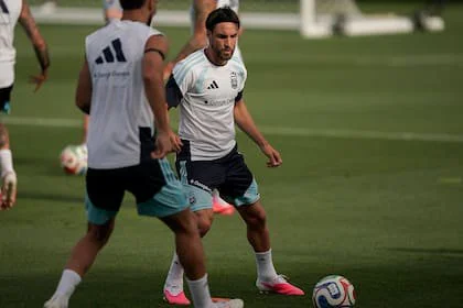 Nicolás Tagliafico afronta su tercera Copa del Mundo y sería titular frente a Jordania