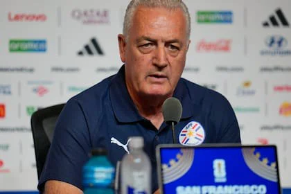 Gustavo Alfaro, en la previa del partido de Paraguay contra Alemania