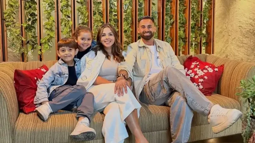 Futbolista cordobés Lucas Trejo y su familia