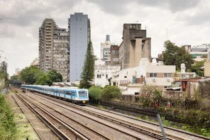 Tren Sarmiento anunció una interrupción del sistema en el ramal Once-Moreno 