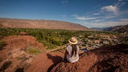 Villa Sanagasta, un paisaje repleto de verde y montañas