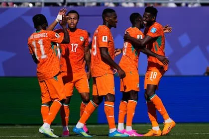 Costa de Marfil fue segundo en el Grupo E y accedió a 16avos de final del Mundial