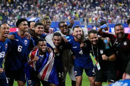 Pico Lopes, en medio de los festejos caboverdianos por clasificar a los dieciseisavos de final del Mundial haciendo historia, pero pretendiendo más: ahora van por la Argentina de Messi.