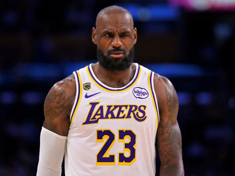 LeBron James se va de Los Angeles Lakers y sacude a la NBA: cuál sería su próximo destino
