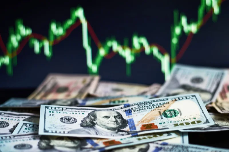 Carry trade bajo presión: cuáles son las inversiones que ofrecen mayor cobertura tras el salto del dólar en junio