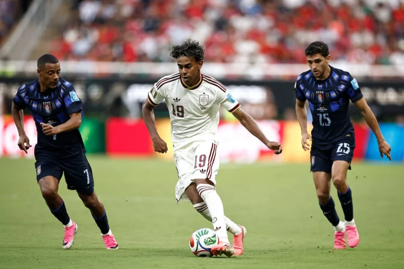 Mundial 2026: Lamine Yamal piensa en ser campeón y le abre las puertas a Julián Alvarez en Barcelona