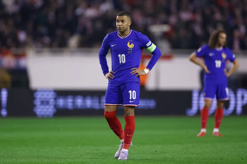 Mbappé y Olise hunden a Suecia y medirán la resistencia de Paraguay en octavos