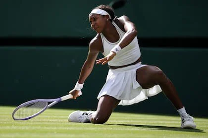 Gauff estuvo al borde del precipicio frente a Sierra, pero sigue adelante en el All England. (Photo by Henry NICHOLLS / AFP) / RESTRICTED TO EDITORIAL USE