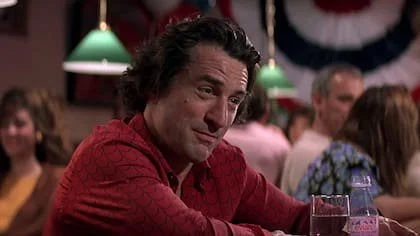 Robert De Niro huye de los regímenes restrictivos; opta por una nutrición balanceada que le garantice vitalidad constante a lo largo de la jornada