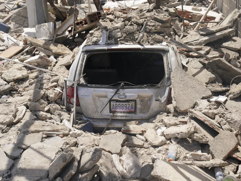 Furia en Venezuela con las fuerzas de seguridad: robos, borrachos y poca colaboración con las víctimas de los terremotos