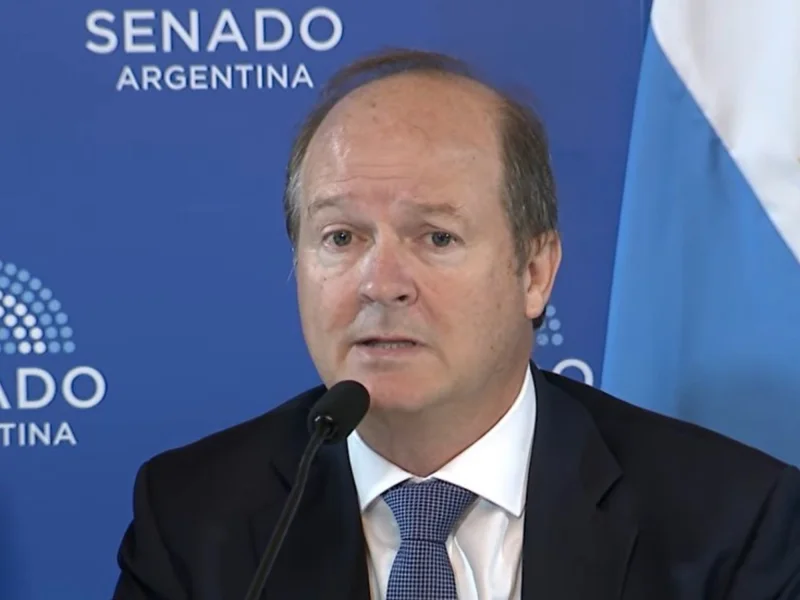 Frente a la escasez de gas para la industria y las estaciones de GNC, el ministro de Energía aseguró: “El servicio no se interrumpirá en domicilios salvo un imponderable”
