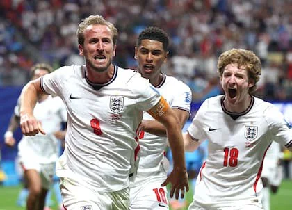 Kane tuvo que volver a vestirse de héroe para que Inglaterra elimine a RD Congo