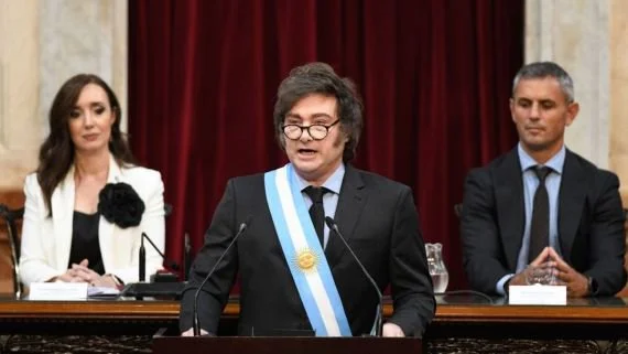 Entre la presión impositiva, la reforma del Banco Central y las PASO: las contradicciones que atraviesan al Gobierno