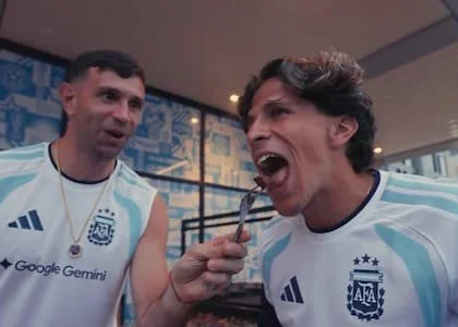 El Dibu es uno de los principales protagonistas de cada video de asado en la selección