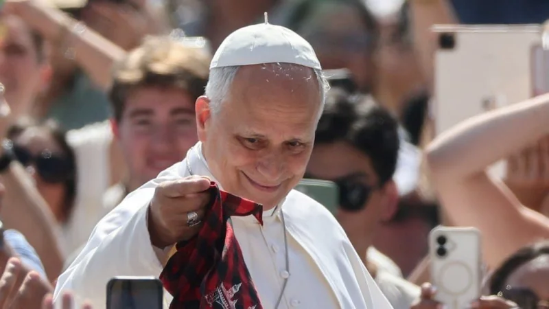 El Vaticano excomulgó a seis obispos “lefebvrianos” y advirtió a los fieles de esta comunidad ultraconservadora