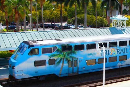 El Tri Rail sale del aeropuerto internacional