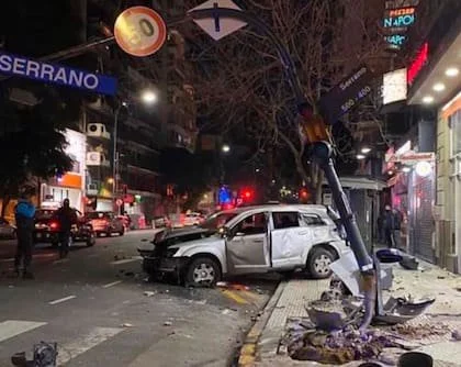 Así quedó la camioneta manejada por Sebastián Di Pietro tras el impacto con la moto de Lucas Peralta Luna