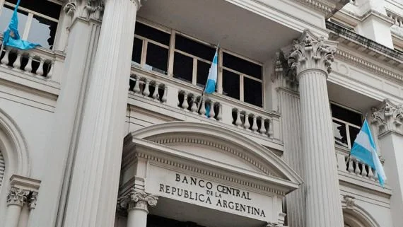El BCRA cerró un REPO por u$s 6.000 millones con bancos internacionales y despejó vencimientos hasta 2028