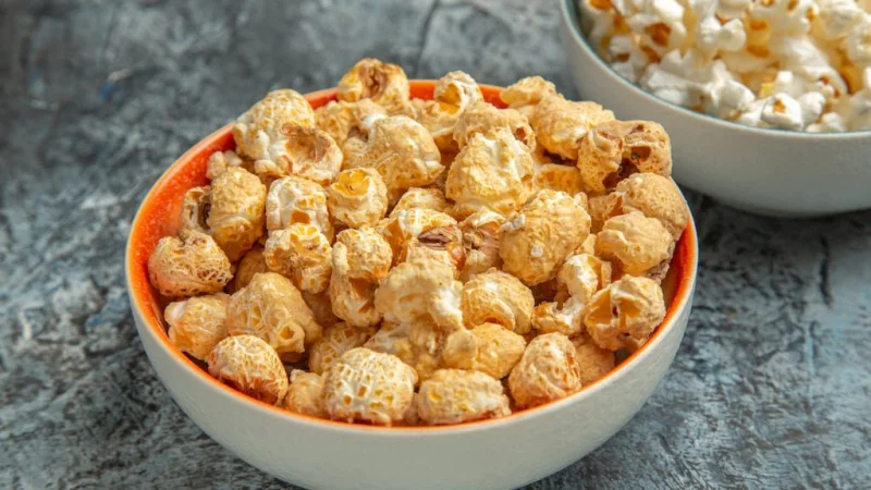 Cómo preparar pochoclos de queso sin amasar: llevan 3 ingredientes y 20 minutos de horno