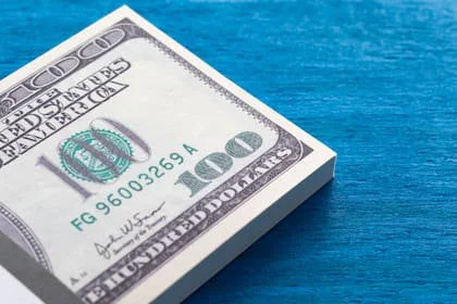 La cotización del dólar oficial y el blue