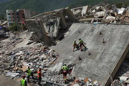 Múltiples naciones participan de las tareas de rescate en las zonas afectadas