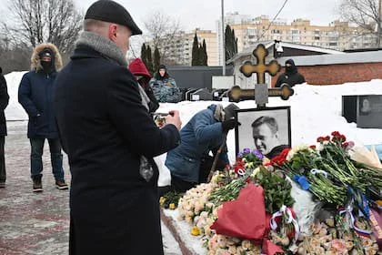 La tumba del líder opositor Alexei Navalny, muerto en las cárceles del régimen 
