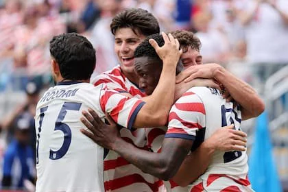 Estados Unidos derrotó a Bosnia y Herzegovina por 2 a 0 y avanzó a los cuartos de final del Mundial 2026