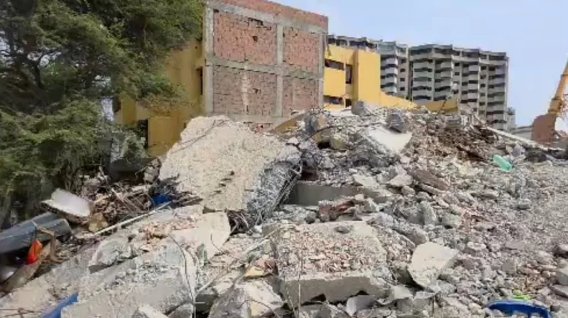 Silencio absoluto entre los escombros: así es el operativo en La Guaira para rescatar a 16 personas que estarían con vida