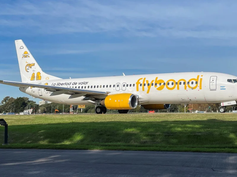 Flybondi, en caída libre a un año de su venta: canceló muchos más vuelos en la previa de las vacaciones de invierno