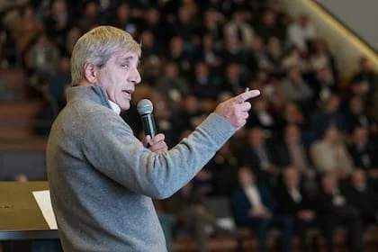 El ministro Luis Caputo ya había anticipado que el crédito para los desarrolladores era clave