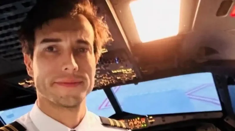 Revelan cuál fue la última frase del instructor que se arrojó del avión antes de que su alumna lograra aterrizar