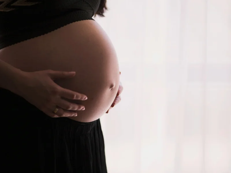 Advertencia de la OPS: 8 de cada 10 embarazadas no reciben una recomendación clave para proteger a sus bebés
