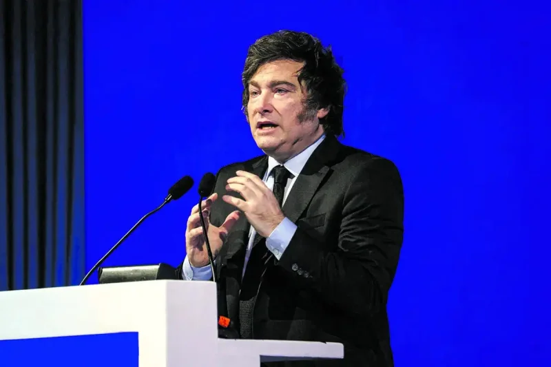 El gobierno de Milei busca negociar con gobernadores para impulsar las colectoras en la reforma electoral