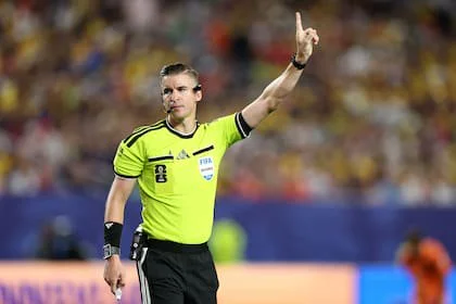 François Letexier dirigirá el partido entre Argentina y Egipto por los octavos de final