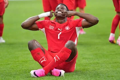Breel Embolo es el goleador de Suiza, que sueña con dar un paso más en el Mundial 2026 