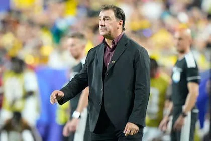 Néstor Lorenzo es el entrenador argentino que dirige a la selección de Colombia