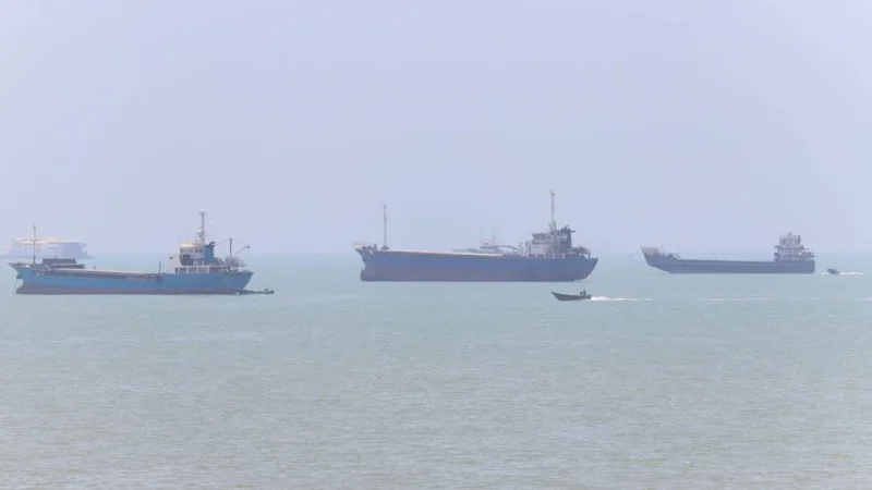 Tensión en Medio Oriente: tres buques fueron atacados en el estrecho de Ormuz y Qatar acusó a Irán