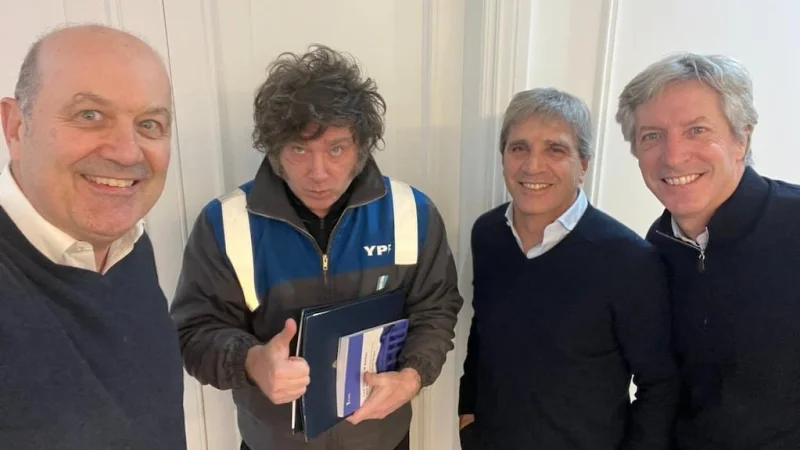 Javier Milei anunció que prepara un proyecto inspirado en el “shutdown” de Estados Unidos para limitar los gastos del Estado
