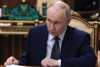 Vladimir Putin durante una reunión en el Kremlin, en Moscú, el 7 de julio de 2026